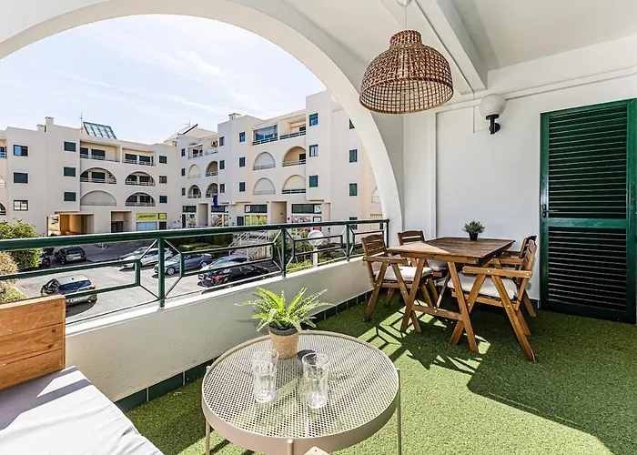 아파트 Luxury Salgados Village *